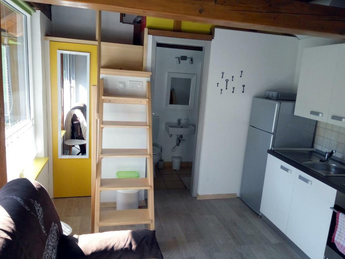 Tiny House With A Big Heart Villa Postojna Kültér fotó
